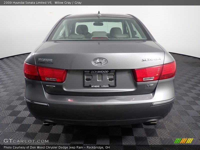 Willow Gray / Gray 2009 Hyundai Sonata Limited V6