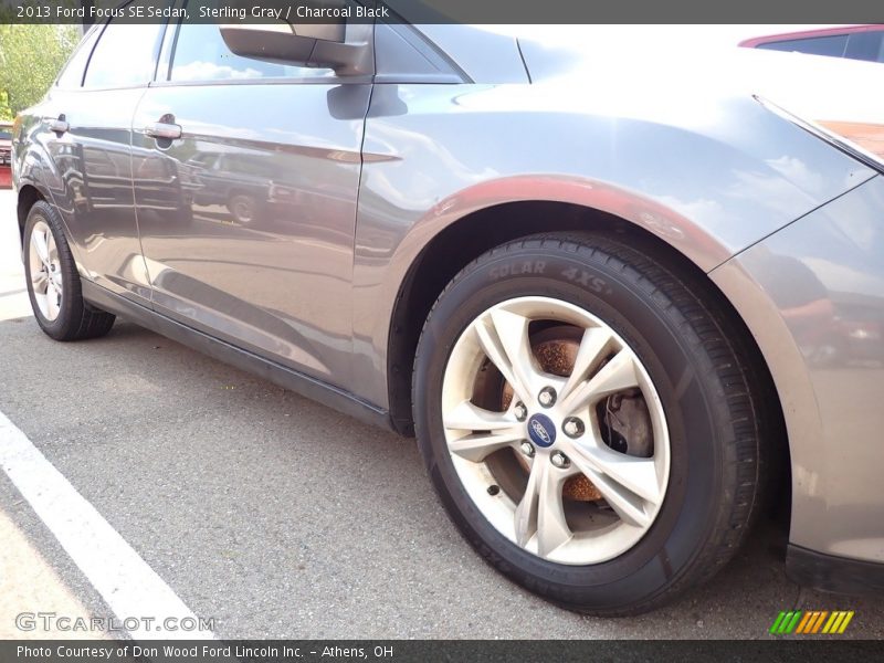 Sterling Gray / Charcoal Black 2013 Ford Focus SE Sedan