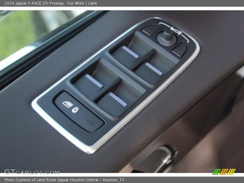 Fuji White / Latte 2020 Jaguar F-PACE 25t Prestige