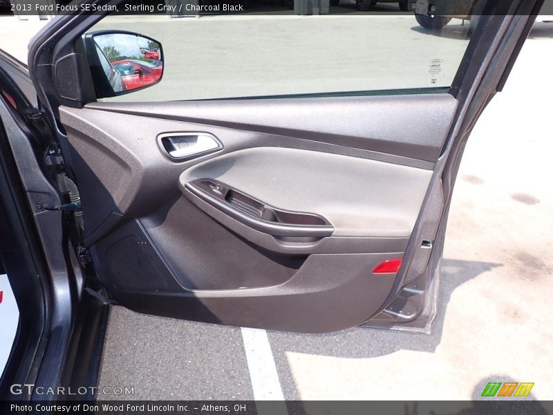 Sterling Gray / Charcoal Black 2013 Ford Focus SE Sedan