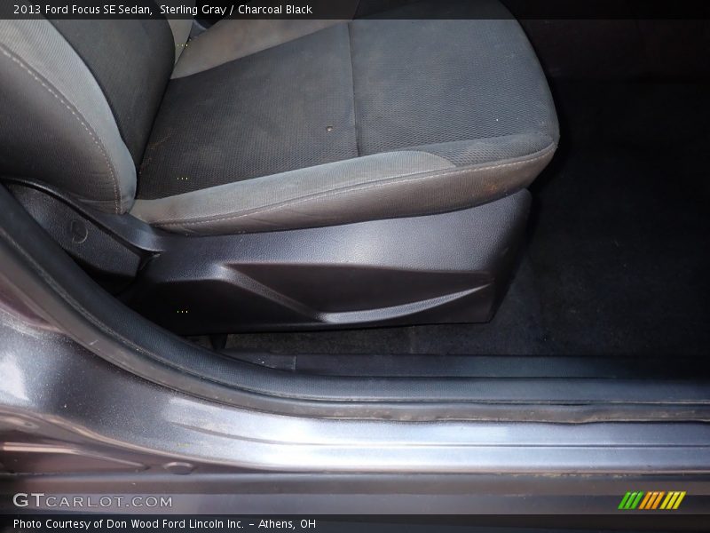 Sterling Gray / Charcoal Black 2013 Ford Focus SE Sedan