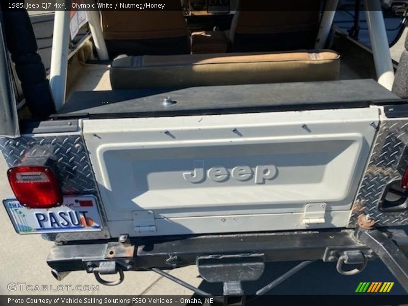 Olympic White / Nutmeg/Honey 1985 Jeep CJ7 4x4