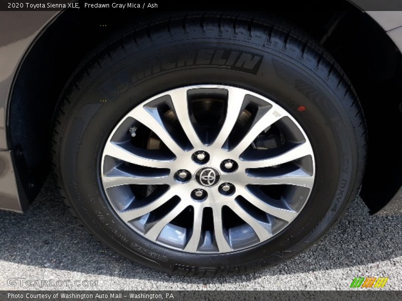 Predawn Gray Mica / Ash 2020 Toyota Sienna XLE