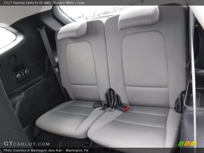 Monaco White / Gray 2017 Hyundai Santa Fe SE AWD