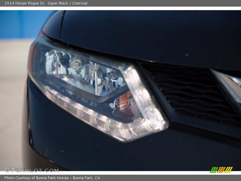 Super Black / Charcoal 2014 Nissan Rogue SV