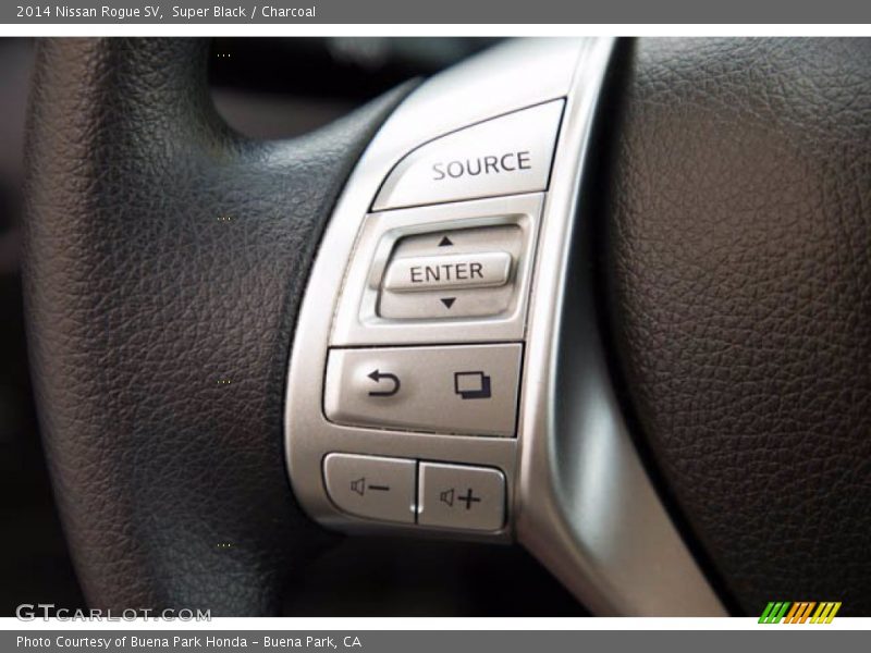 Super Black / Charcoal 2014 Nissan Rogue SV