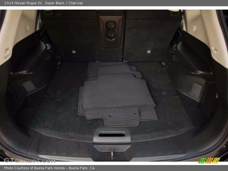Super Black / Charcoal 2014 Nissan Rogue SV