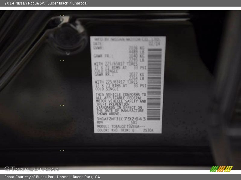 Super Black / Charcoal 2014 Nissan Rogue SV