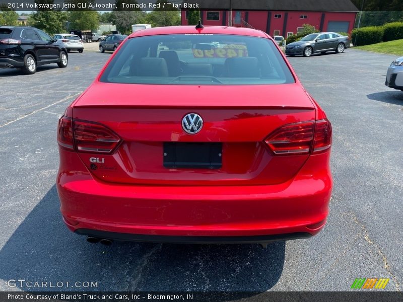 Tornado Red / Titan Black 2014 Volkswagen Jetta GLI Autobahn