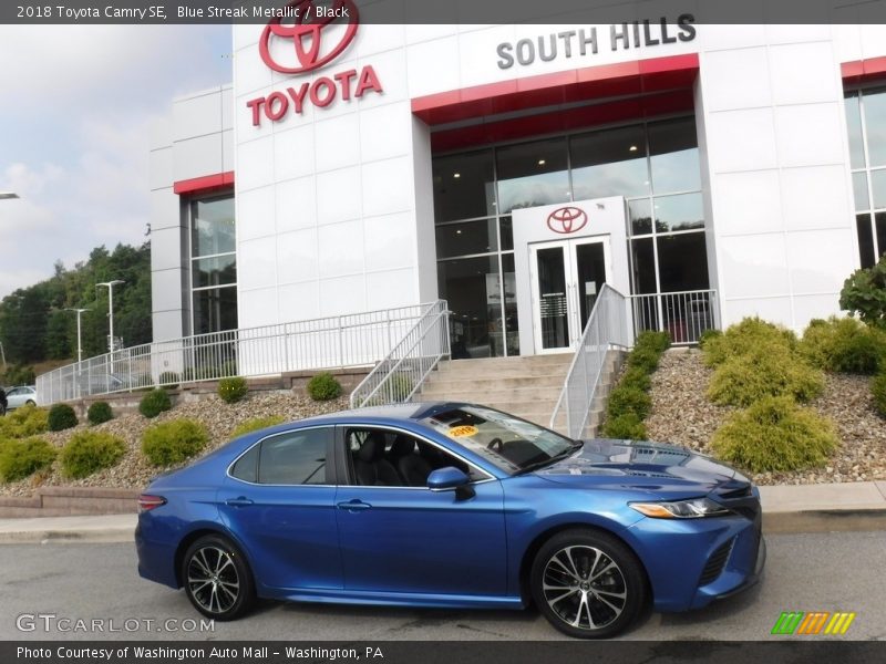Blue Streak Metallic / Black 2018 Toyota Camry SE