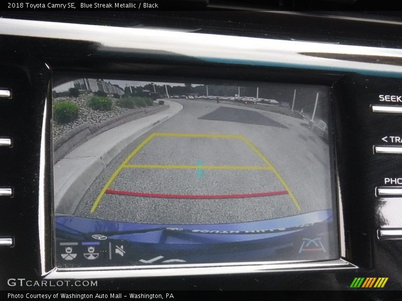 Blue Streak Metallic / Black 2018 Toyota Camry SE