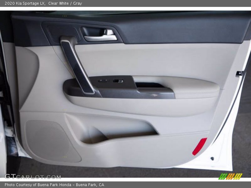 Clear White / Gray 2020 Kia Sportage LX
