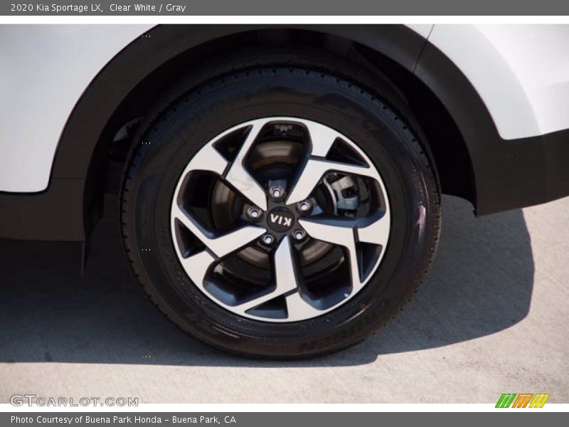 Clear White / Gray 2020 Kia Sportage LX