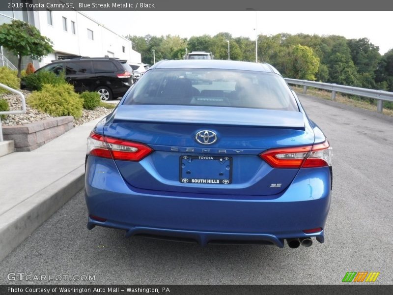 Blue Streak Metallic / Black 2018 Toyota Camry SE