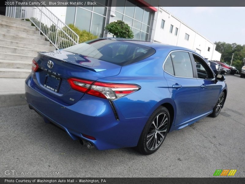 Blue Streak Metallic / Black 2018 Toyota Camry SE
