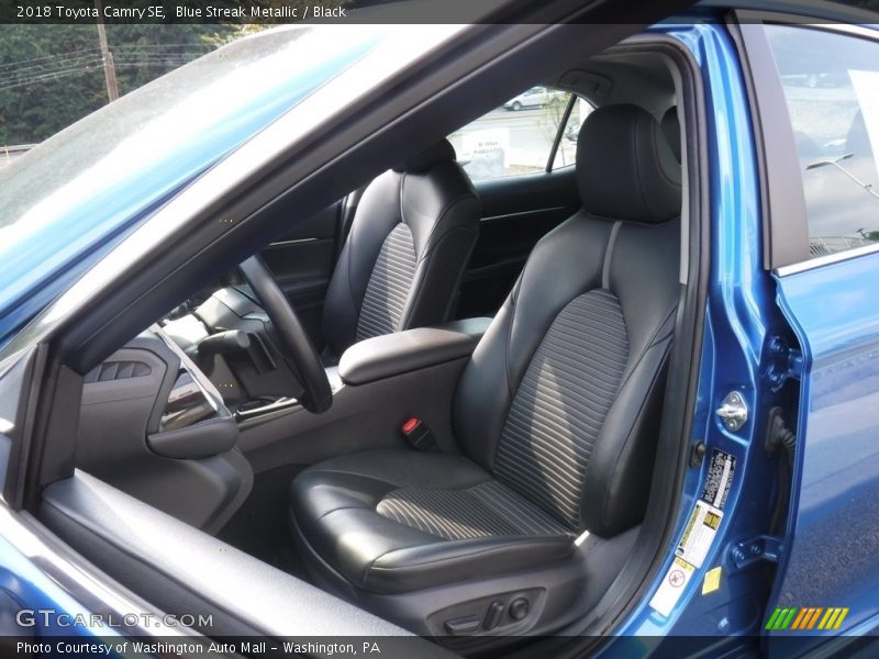 Blue Streak Metallic / Black 2018 Toyota Camry SE