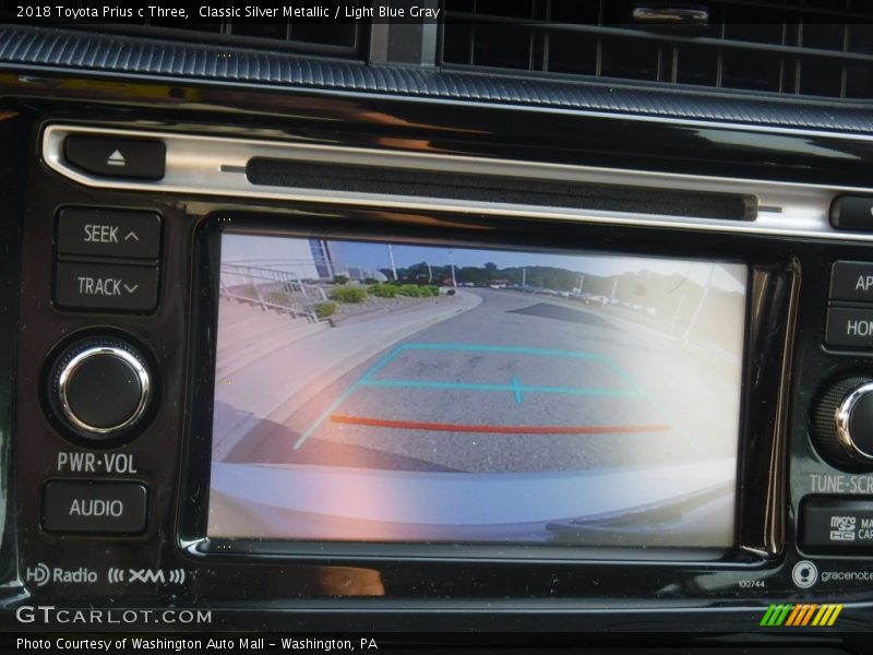 Classic Silver Metallic / Light Blue Gray 2018 Toyota Prius c Three