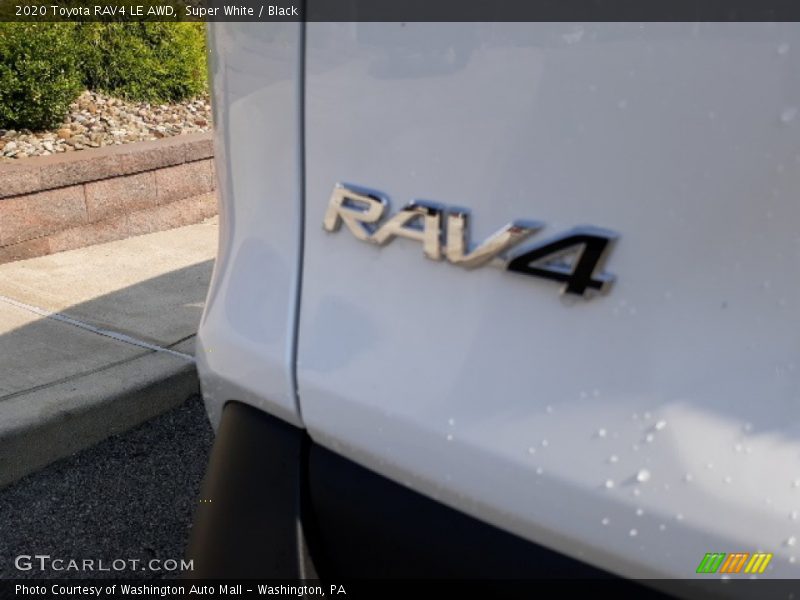 Super White / Black 2020 Toyota RAV4 LE AWD