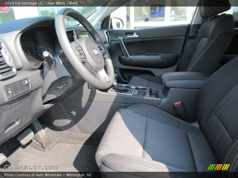 Clear White / Black 2019 Kia Sportage LX