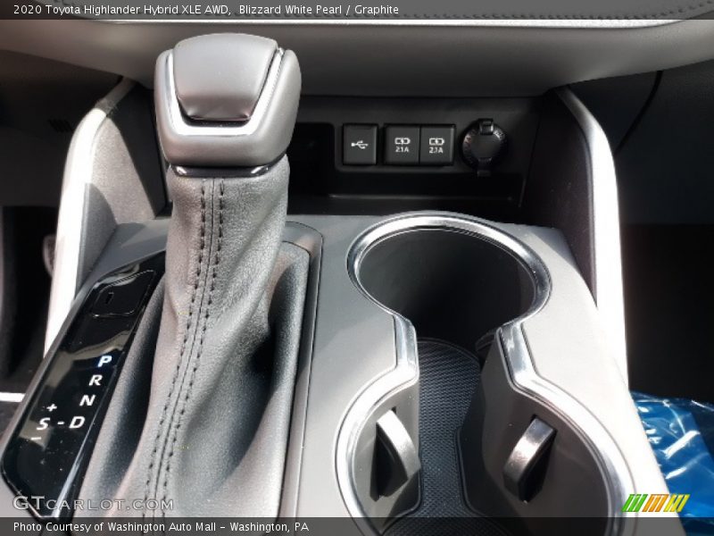 Blizzard White Pearl / Graphite 2020 Toyota Highlander Hybrid XLE AWD