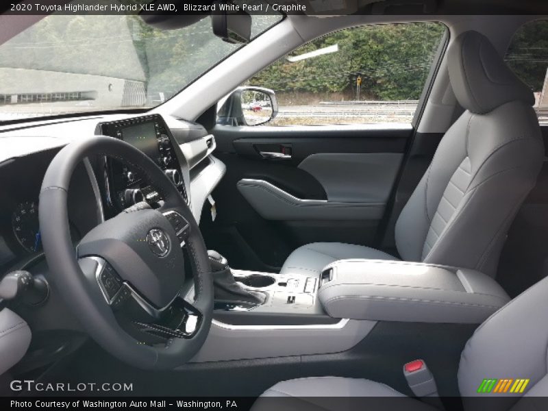 Blizzard White Pearl / Graphite 2020 Toyota Highlander Hybrid XLE AWD
