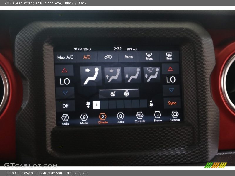 Controls of 2020 Wrangler Rubicon 4x4