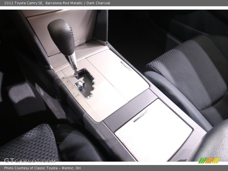 Barcelona Red Metallic / Dark Charcoal 2011 Toyota Camry SE