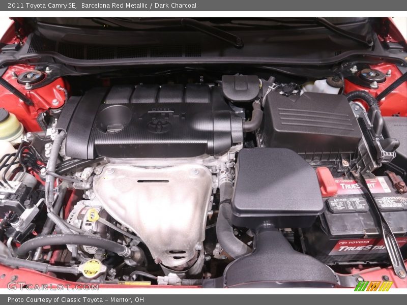 Barcelona Red Metallic / Dark Charcoal 2011 Toyota Camry SE