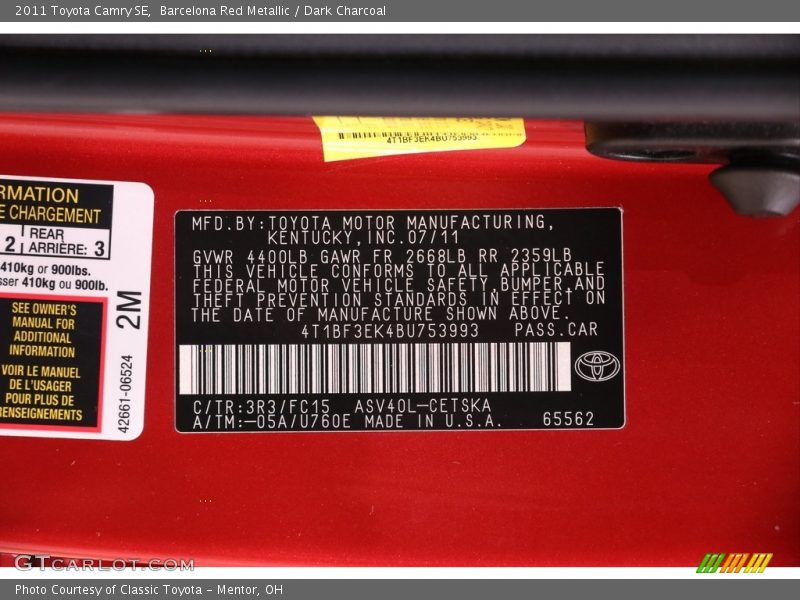 Barcelona Red Metallic / Dark Charcoal 2011 Toyota Camry SE