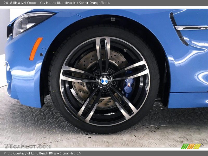 Yas Marina Blue Metallic / Sakhir Orange/Black 2018 BMW M4 Coupe