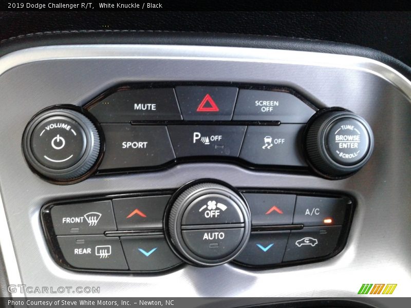 White Knuckle / Black 2019 Dodge Challenger R/T