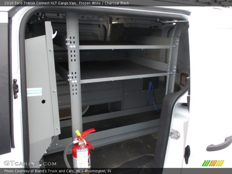 Frozen White / Charcoal Black 2016 Ford Transit Connect XLT Cargo Van
