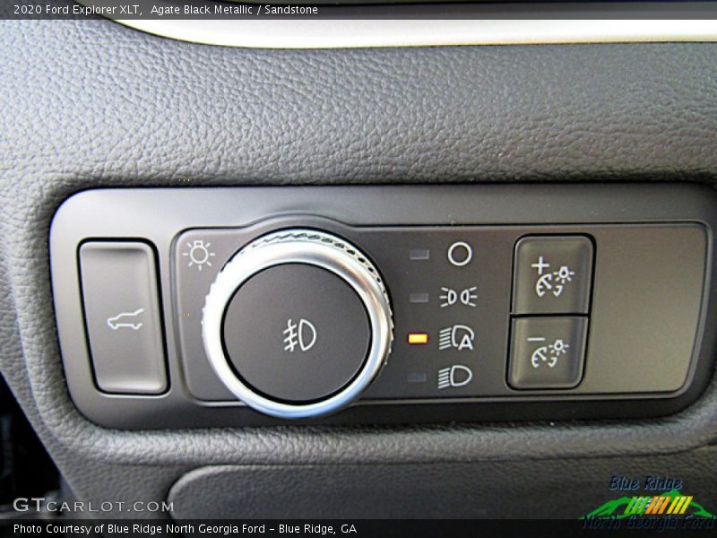 Agate Black Metallic / Sandstone 2020 Ford Explorer XLT