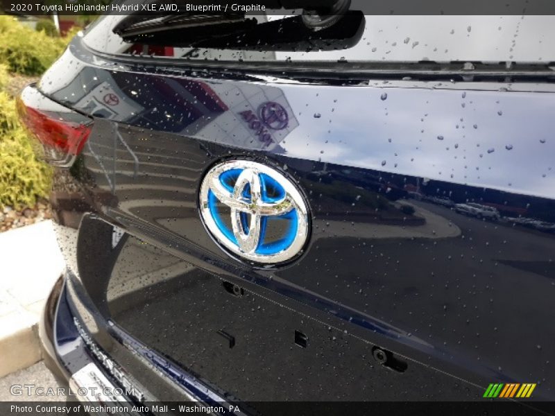 Blueprint / Graphite 2020 Toyota Highlander Hybrid XLE AWD