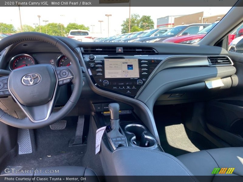 Wind Chill Pearl / Black 2020 Toyota Camry XSE