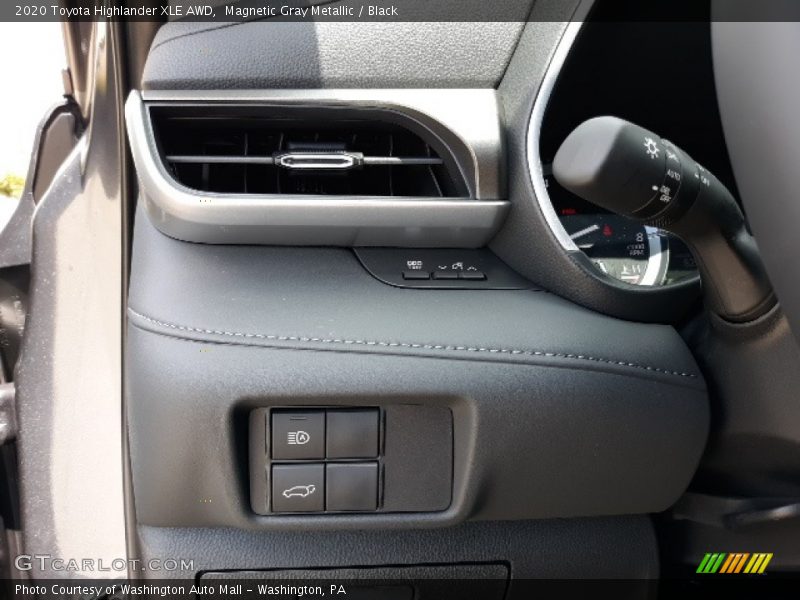 Magnetic Gray Metallic / Black 2020 Toyota Highlander XLE AWD
