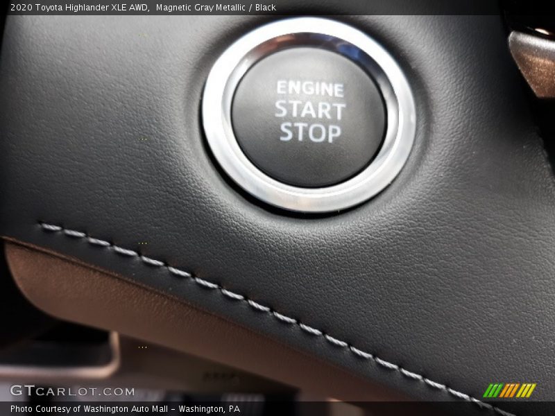 Magnetic Gray Metallic / Black 2020 Toyota Highlander XLE AWD