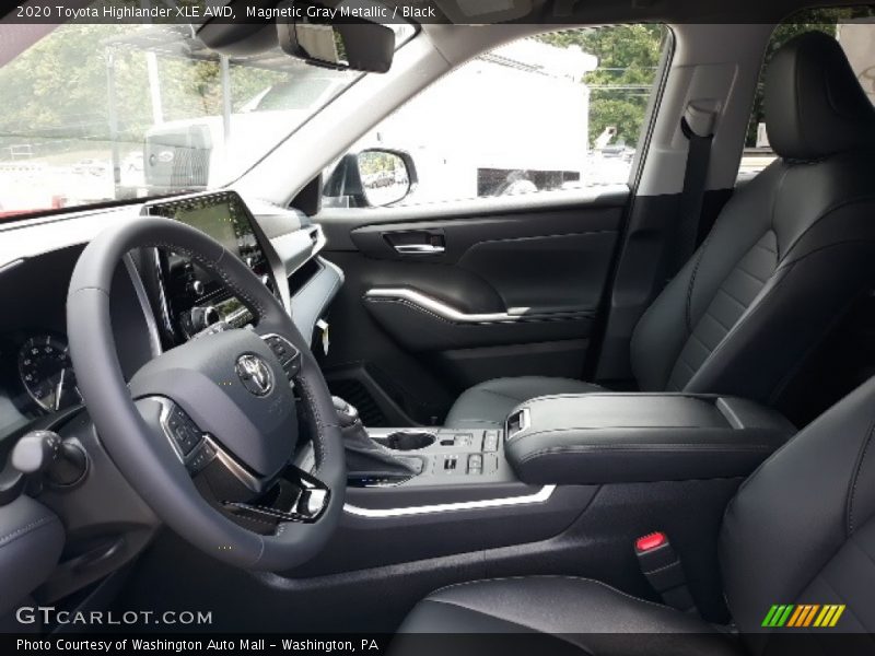 Magnetic Gray Metallic / Black 2020 Toyota Highlander XLE AWD