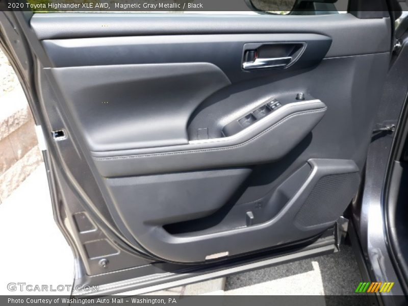 Magnetic Gray Metallic / Black 2020 Toyota Highlander XLE AWD