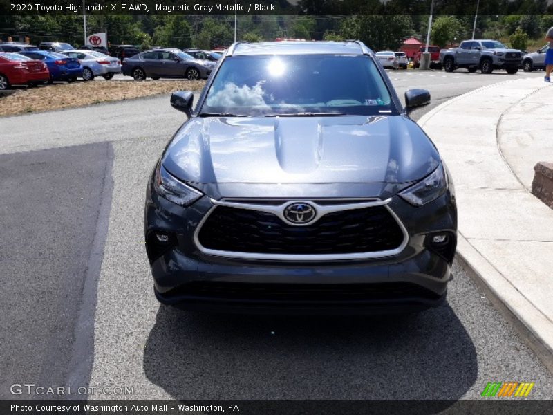 Magnetic Gray Metallic / Black 2020 Toyota Highlander XLE AWD