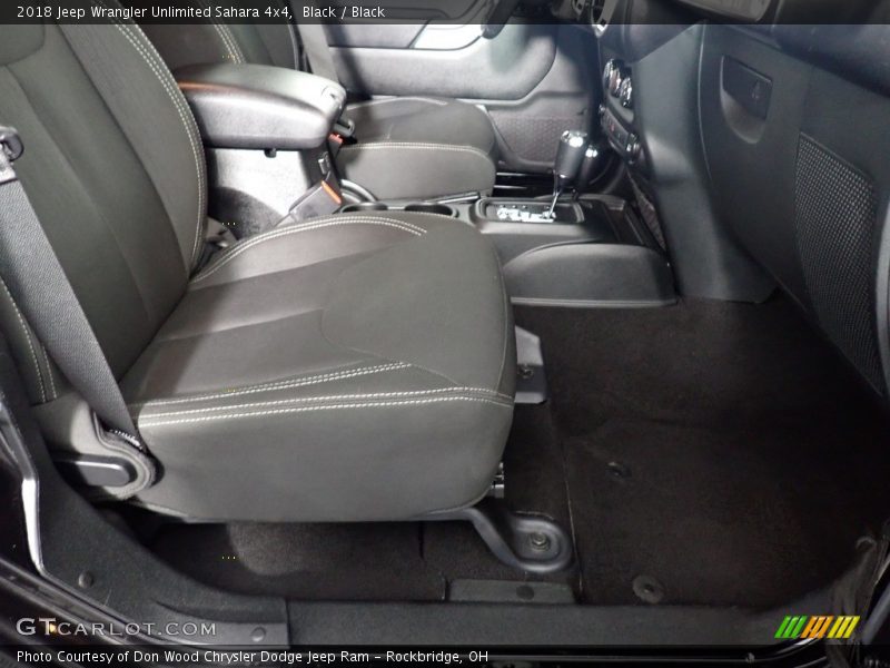 Black / Black 2018 Jeep Wrangler Unlimited Sahara 4x4