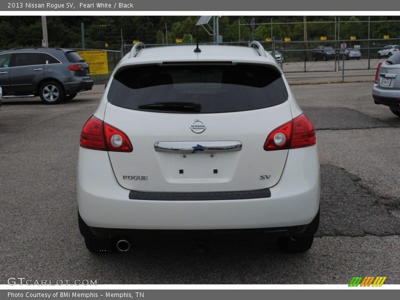 Pearl White / Black 2013 Nissan Rogue SV