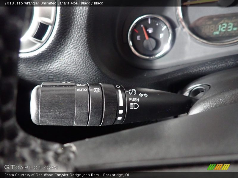 Black / Black 2018 Jeep Wrangler Unlimited Sahara 4x4