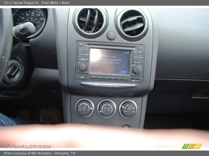 Pearl White / Black 2013 Nissan Rogue SV