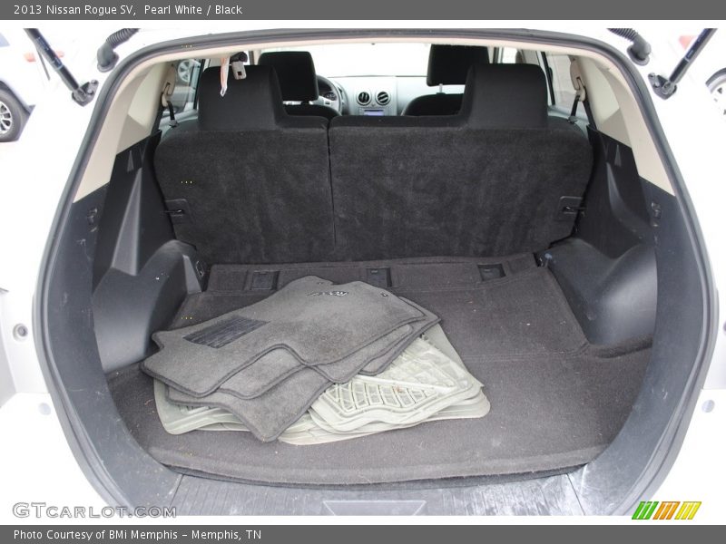 Pearl White / Black 2013 Nissan Rogue SV