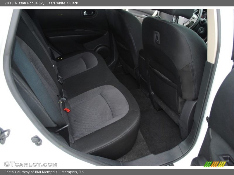 Pearl White / Black 2013 Nissan Rogue SV