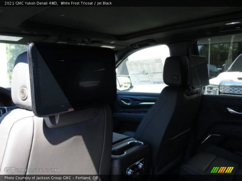White Frost Tricoat / Jet Black 2021 GMC Yukon Denali 4WD