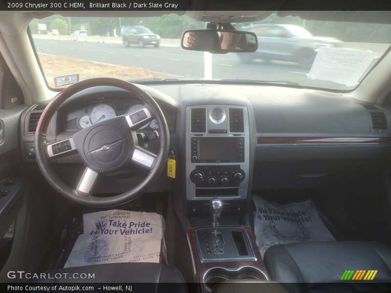 Brilliant Black / Dark Slate Gray 2009 Chrysler 300 C HEMI