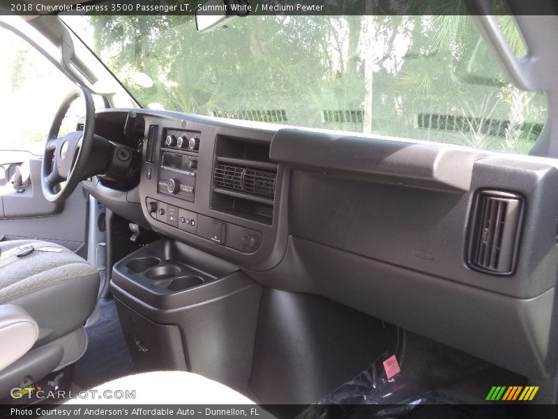 Summit White / Medium Pewter 2018 Chevrolet Express 3500 Passenger LT