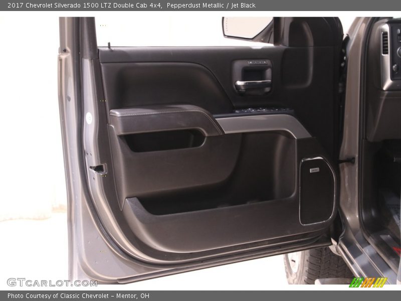 Pepperdust Metallic / Jet Black 2017 Chevrolet Silverado 1500 LTZ Double Cab 4x4